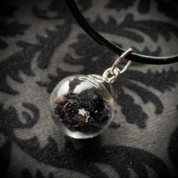Gothic Black Stars Orb pendant - Picture 1 of 6